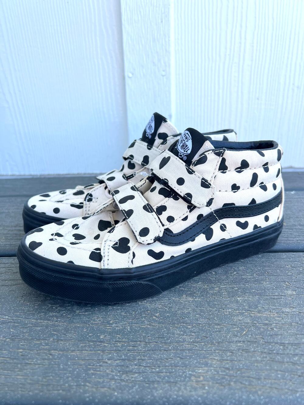 NWOB Vans Sk8 Mid Sneakers Girls Size 2